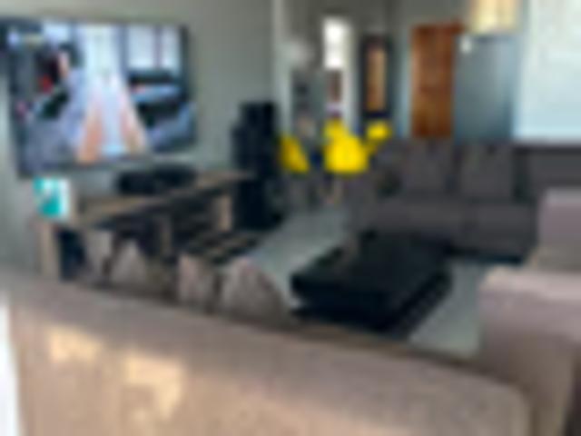 2 Bedroom Apartment To Let in Dinwiddie
