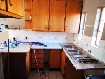 2 Bedroom Apartment To Let in Doornpoort