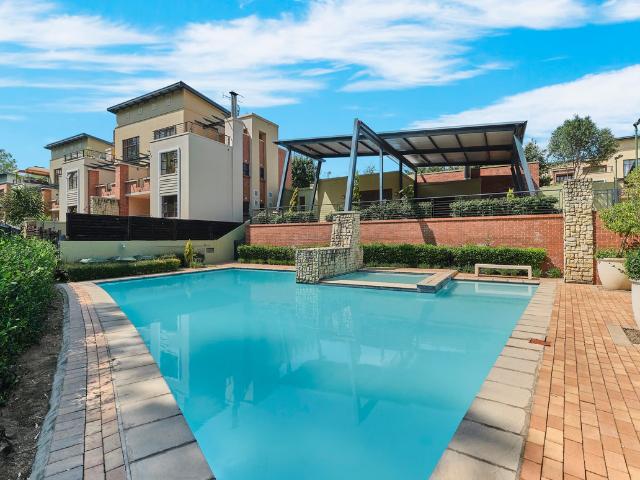 2 Bedroom Apartment To Let in Douglasdale
