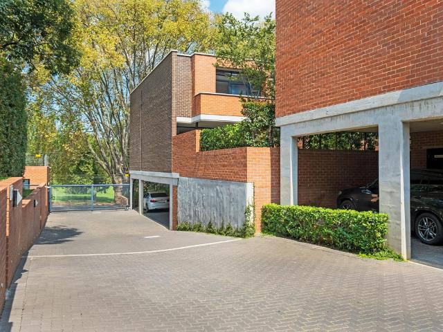 2 Bedroom Apartment To Let in Dunkeld West