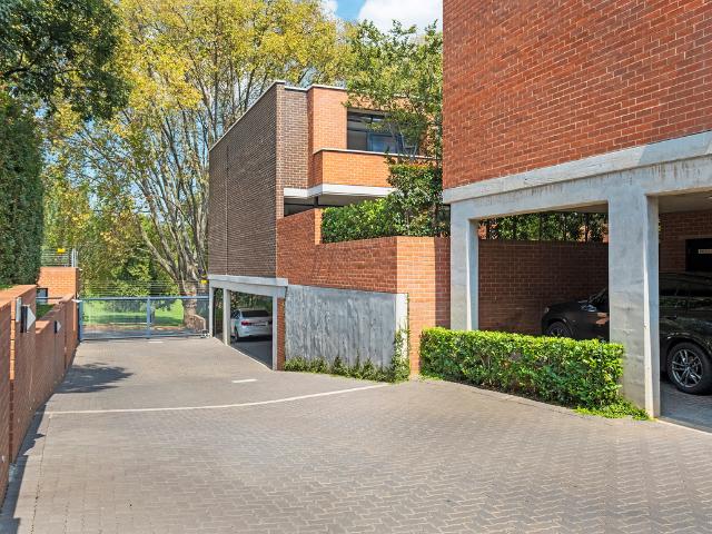 2 Bedroom Apartment To Let in Dunkeld West