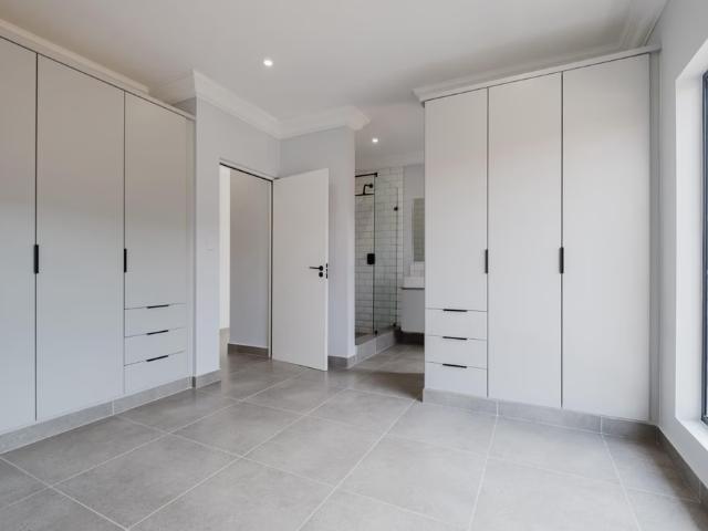 2 Bedroom Apartment To Let in Edenburg