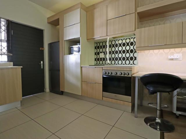 2 Bedroom Apartment To Let in Edenburg