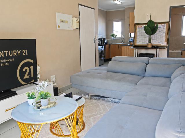 2 Bedroom Apartment To Let in Ferndale