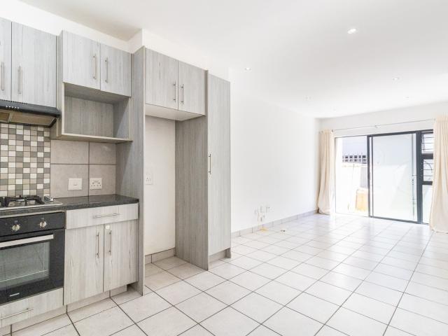 2 Bedroom Apartment To Let in Ferndale
