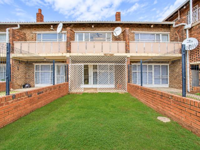 2 Bedroom Apartment To Let in Fontainebleau