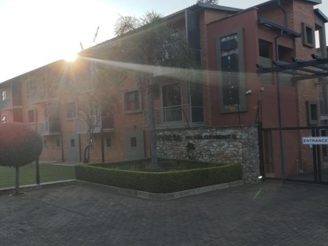 2 Bedroom Apartment To Let in Florauna