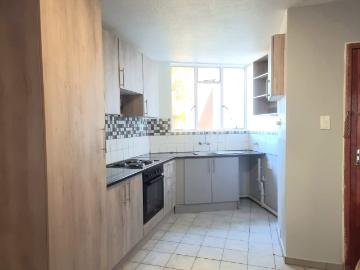 2 Bedroom Apartment To Let in Florida