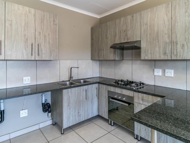 2 Bedroom Apartment To Let in Glen Austin AH