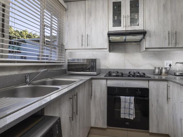 2 Bedroom Apartment To Let in Glenwood