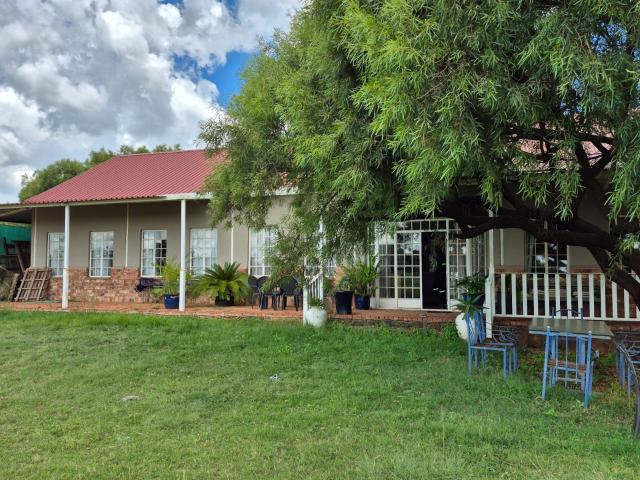 2 Bedroom Apartment To Let in Groenvlei SH