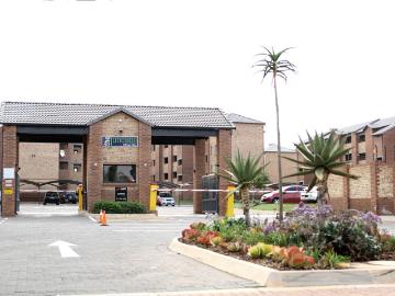 2 Bedroom Apartment To Let in Heuweloord