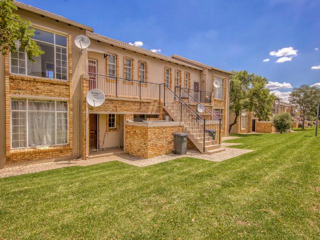 2 Bedroom Apartment To Let in Honeydew
