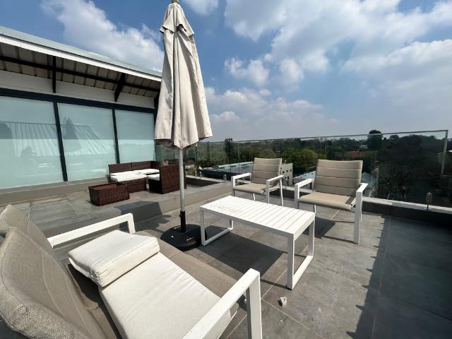 2 Bedroom Apartment To Let in Houghton Estate