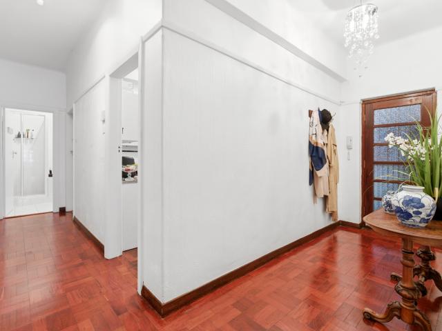 2 Bedroom Apartment To Let in Kenilworth Upper