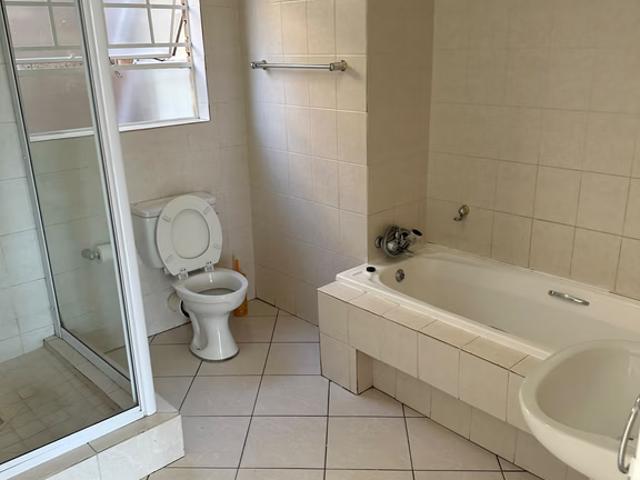 2 Bedroom Apartment To Let in Kenleaf