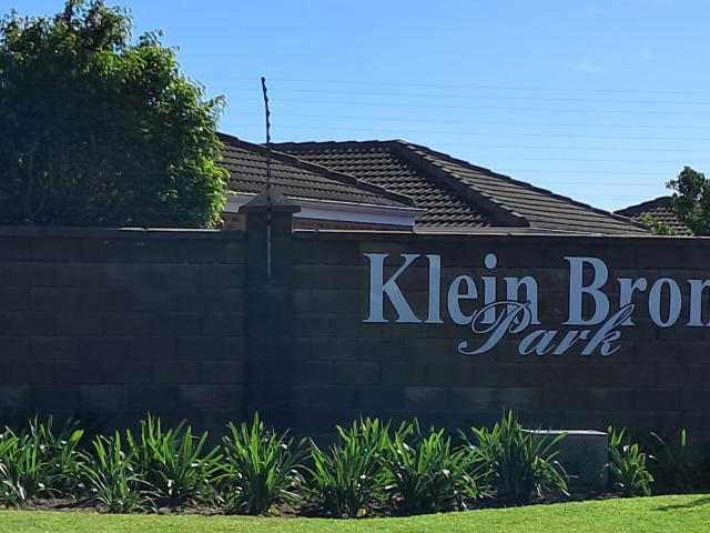 2 Bedroom Apartment To Let in Kleinbron Park