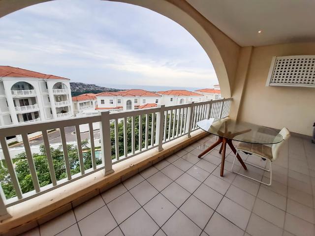 2 Bedroom Apartment To Let in La Lucia