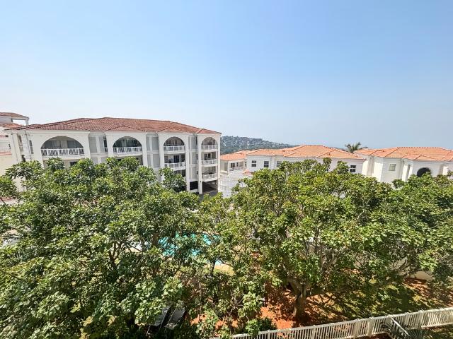2 Bedroom Apartment To Let in La Lucia