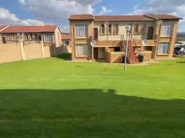 2 Bedroom Apartment To Let in Laser Park