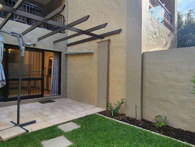 2 Bedroom Apartment To Let in Lonehill