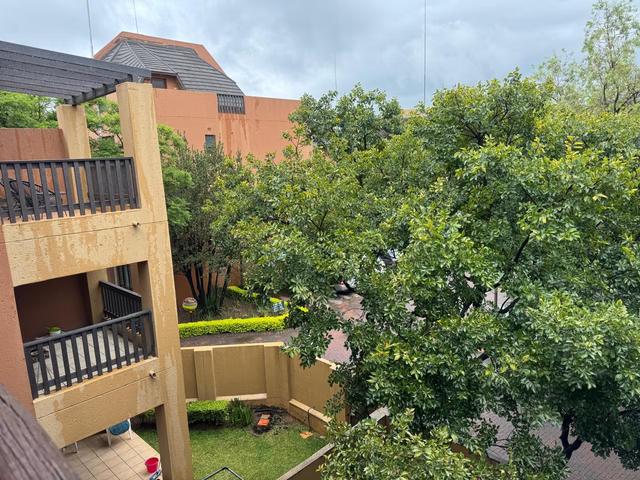 2 Bedroom Apartment To Let in Lonehill