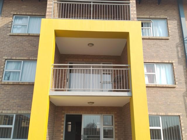 2 Bedroom Apartment To Let in Montana
