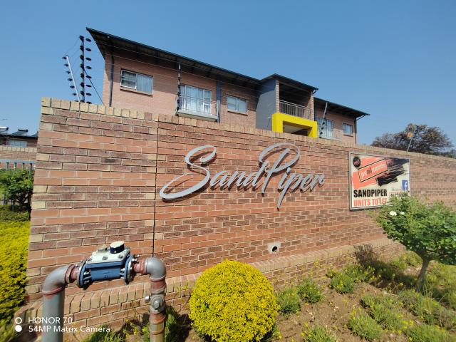 2 Bedroom Apartment To Let in Montana