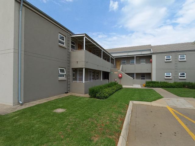 2 Bedroom Apartment To Let in Montana