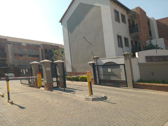 2 Bedroom Apartment To Let in Montana