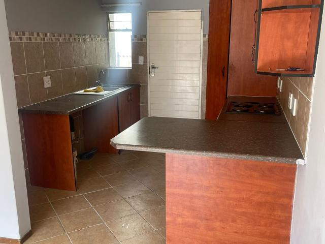 2 Bedroom Apartment To Let in Montana