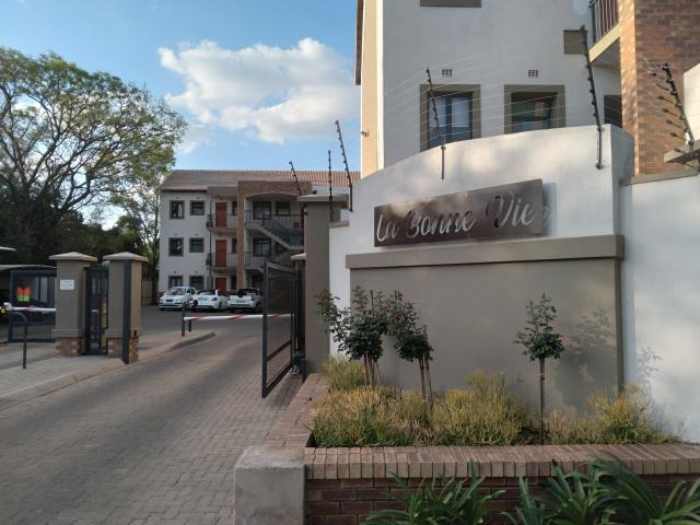 2 Bedroom Apartment To Let in Montana