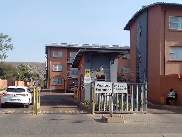 2 Bedroom Apartment To Let in Montana