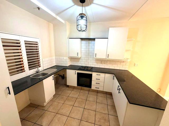 2 Bedroom Apartment To Let in Morningside
