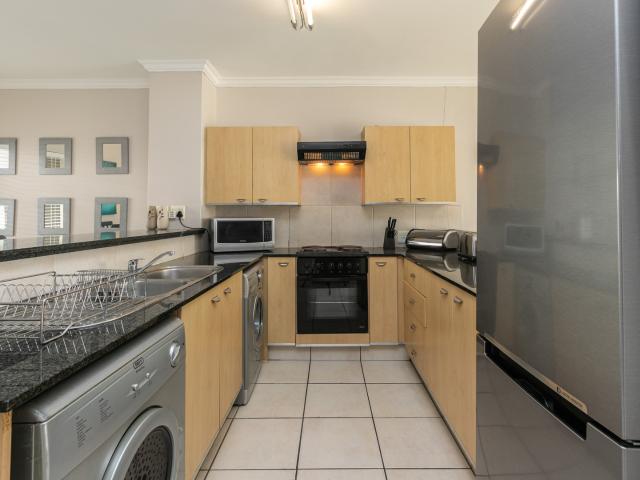 2 Bedroom Apartment To Let in Morningside