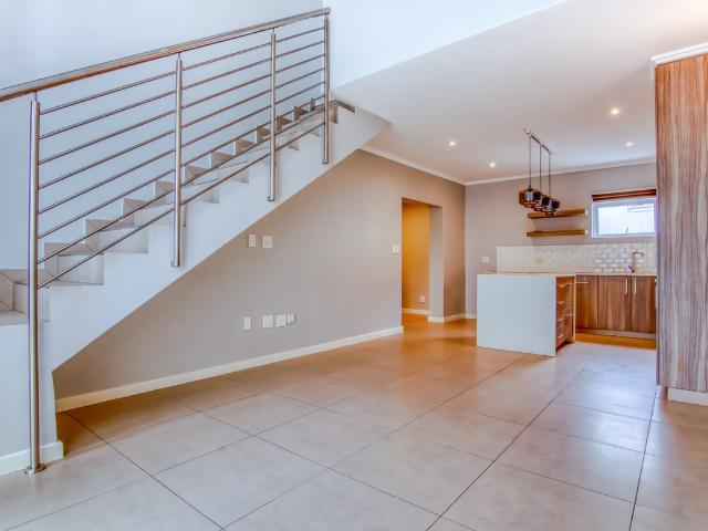 2 Bedroom Apartment To Let in Morningside