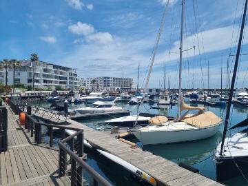 2 Bedroom Apartment To Let in Mouille Point