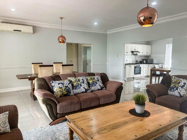 2 Bedroom Apartment To Let in Mount Edgecombe Country Club Estate