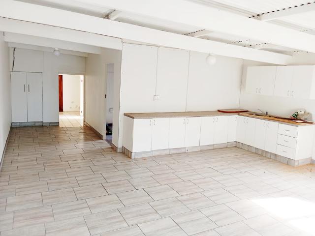 2 Bedroom Apartment Rented in Newton Park
