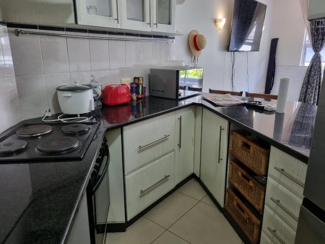 2 Bedroom Apartment To Let in New Town Centre