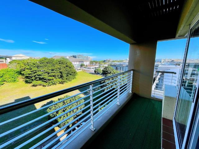 2 Bedroom Apartment To Let in New Town Centre