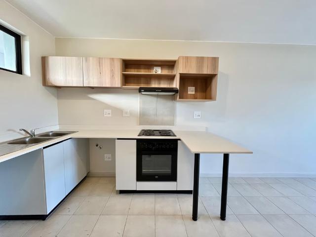 2 Bedroom Apartment To Let in North Point
