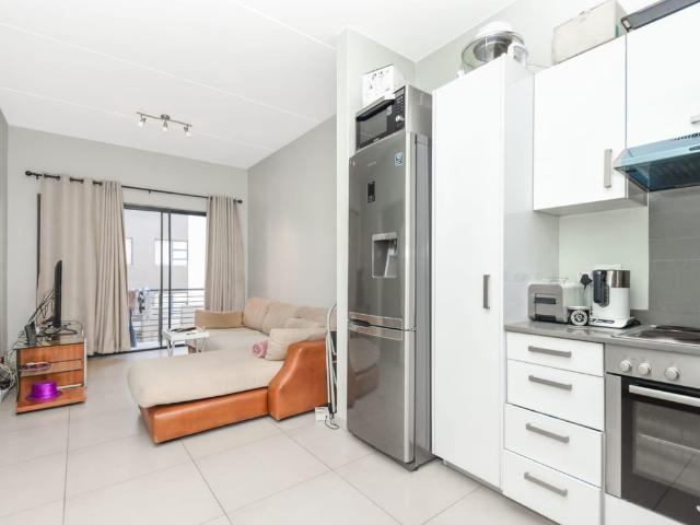 2 Bedroom Apartment To Let in North Riding