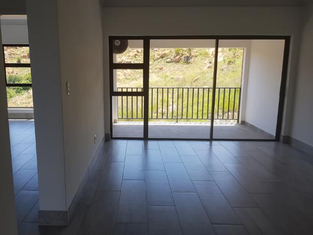 2 Bedroom Apartment To Let in Oakdene | RYX