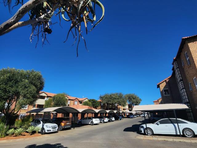2 Bedroom Apartment To Let in Onverwacht