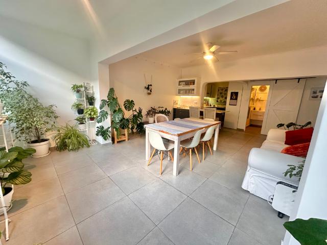 2 Bedroom Apartment To Let in Oranjezicht