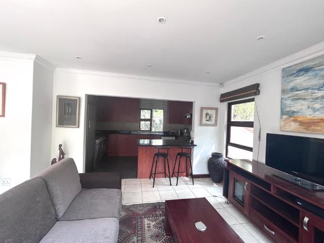 2 Bedroom Apartment To Let in Orchards