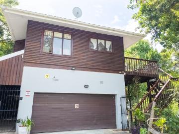 2 Bedroom Apartment To Let in Paradise