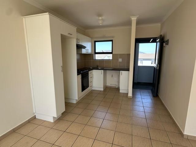 2 Bedroom Apartment To Let in Parklands