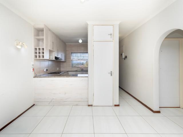 2 Bedroom Apartment To Let in Parow Valley | LIONLEAD Real Estate